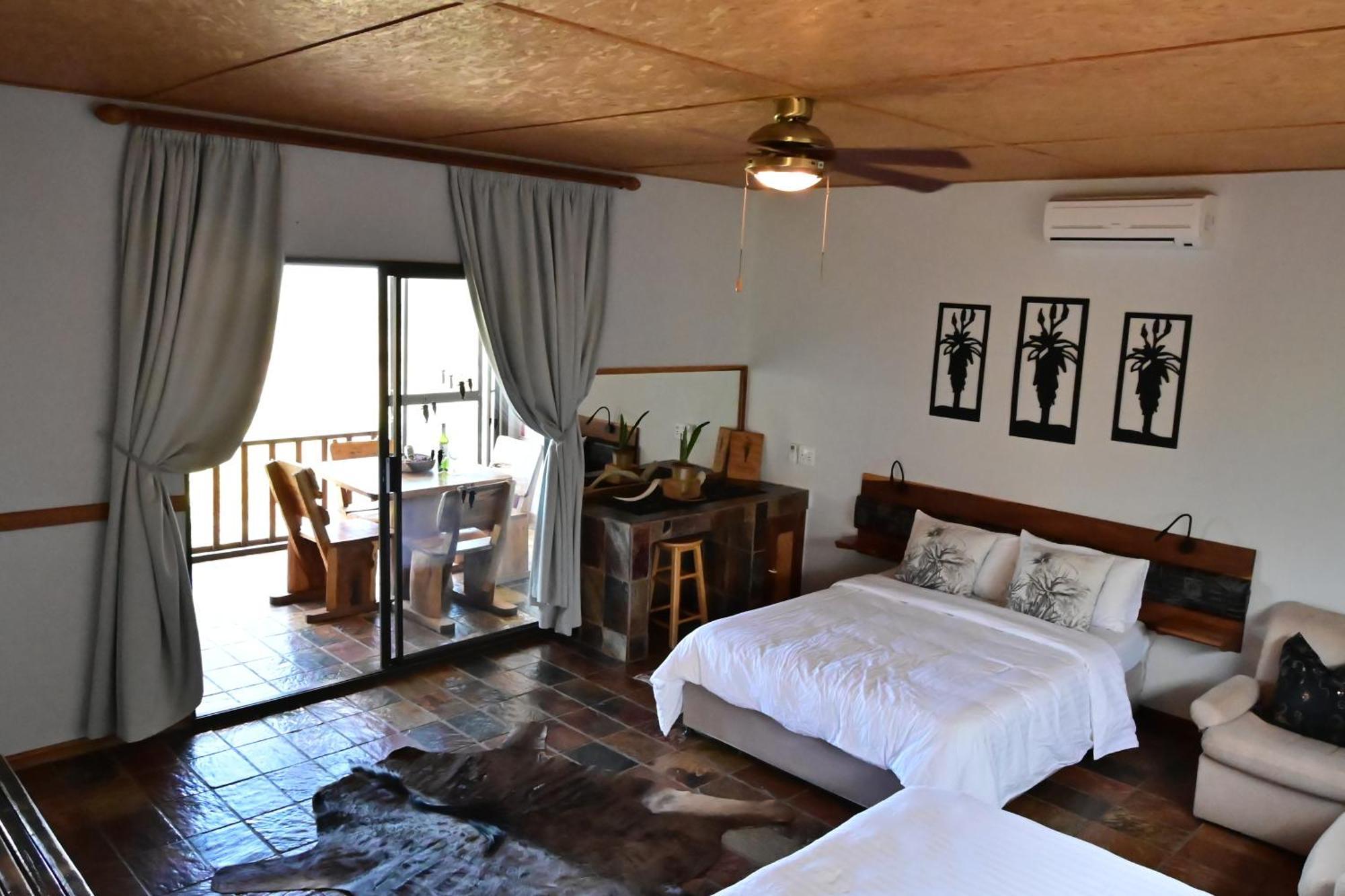 Aloegrove Safari Lodge Otjiwarongo Exterior photo